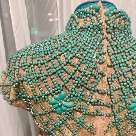 Sherri Hill Jeweled Two-Piece Set – Elegant Evening Glam ✨💎 - Picture 6 of 16